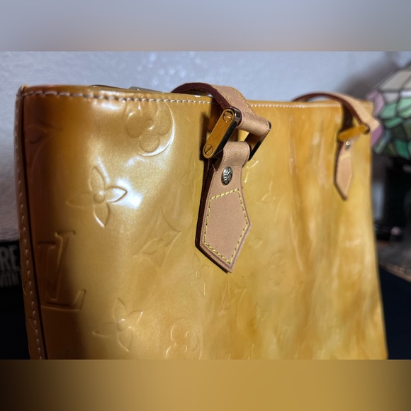 SOLD✨Louis Vuitton✨ Vernis Leather LV Monogram Houston Tote Bag EUC - Picture 8 of 17